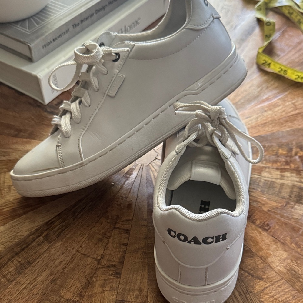 Coach Lowline leather Low Top Sneakers in optic White Size 7B - Picture 1 of 8